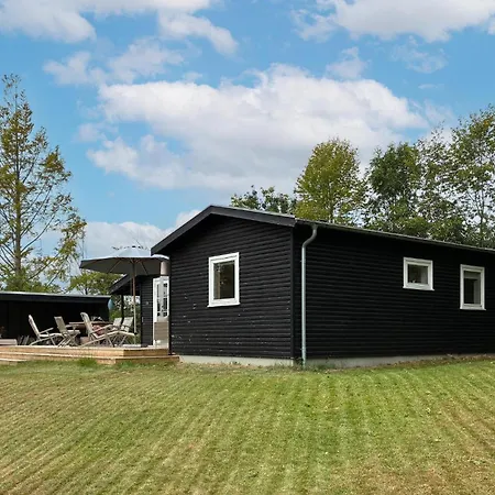 4 Bedroom Stunning In * Tisvildeleje