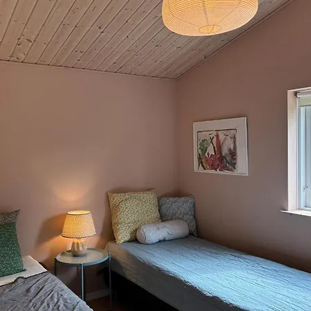 Casa vacanze 4 Bedroom Stunning In Tisvildeleje
