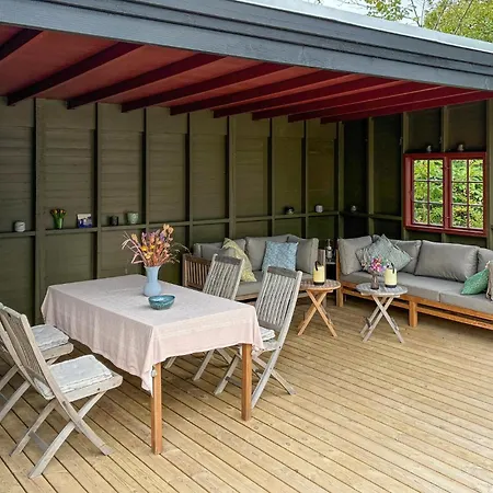 Holiday home 4 Bedroom Stunning In Tisvildeleje